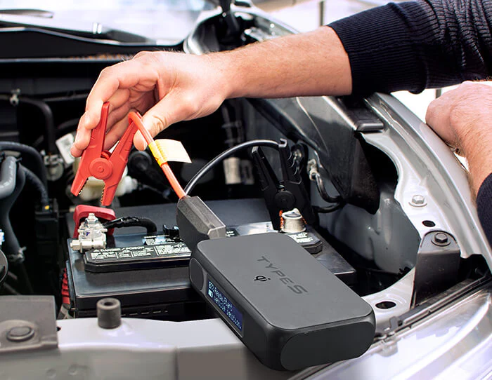 TYPE S 12V 6.0L Battery Jump Starter with Qi Wireless Charging, JumpGuide™ and 8,000 mAh Power Bank - Black - Image 3