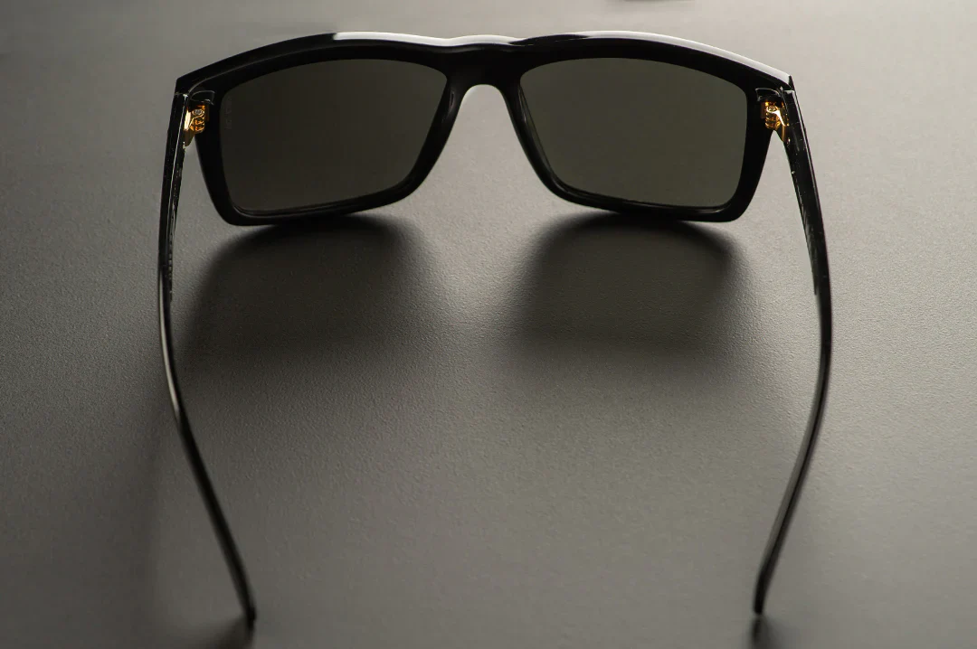 USA VISE SUNGLASSES: GLOSS BLACK - Image 12